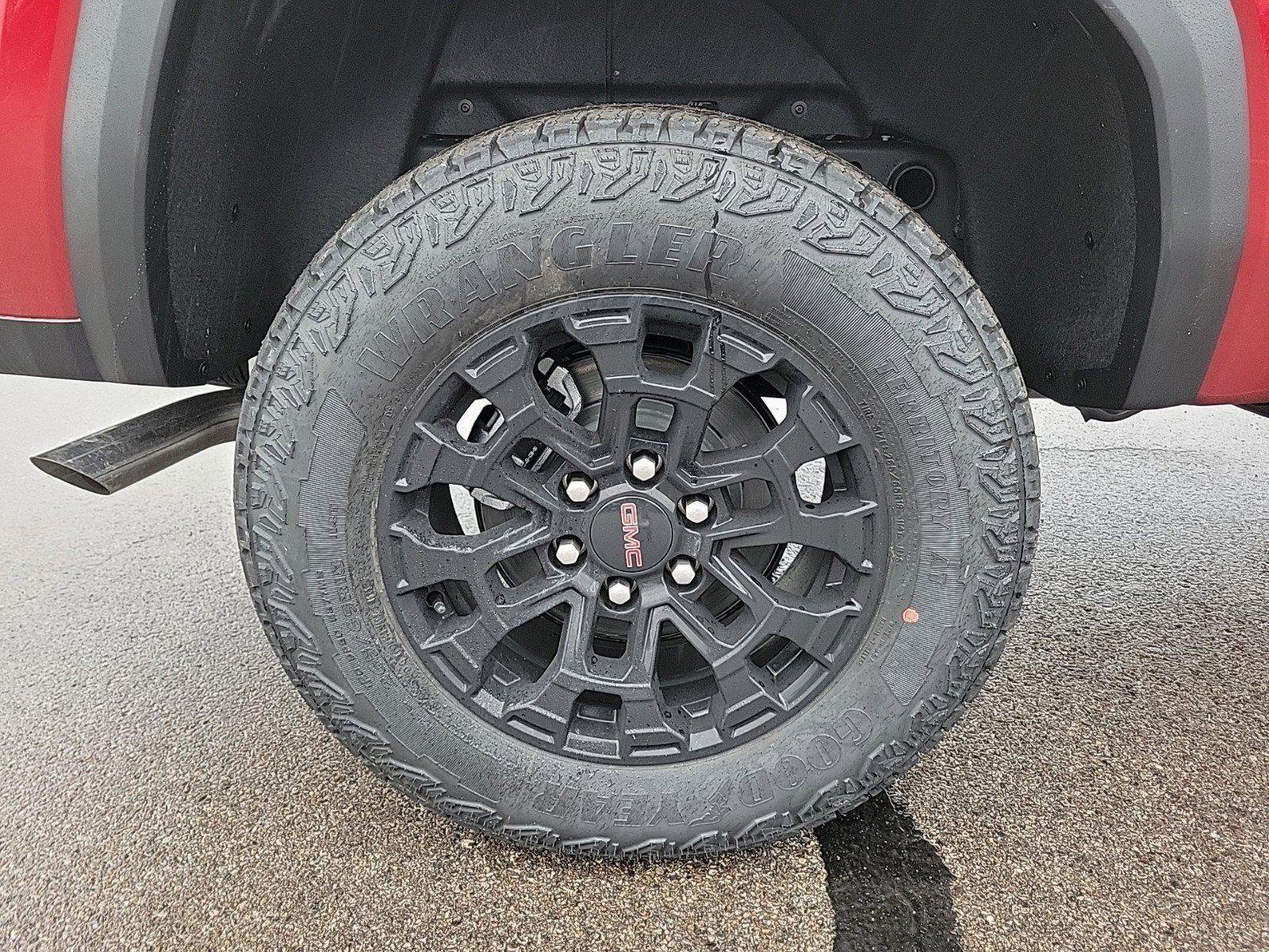 New 2026 GMC Canyon Elevation w/ Convenience Package image 6