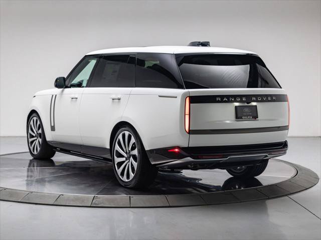 New 2026 Land Rover Range Rover Long Wheelbase SE AWD/4WD image 3