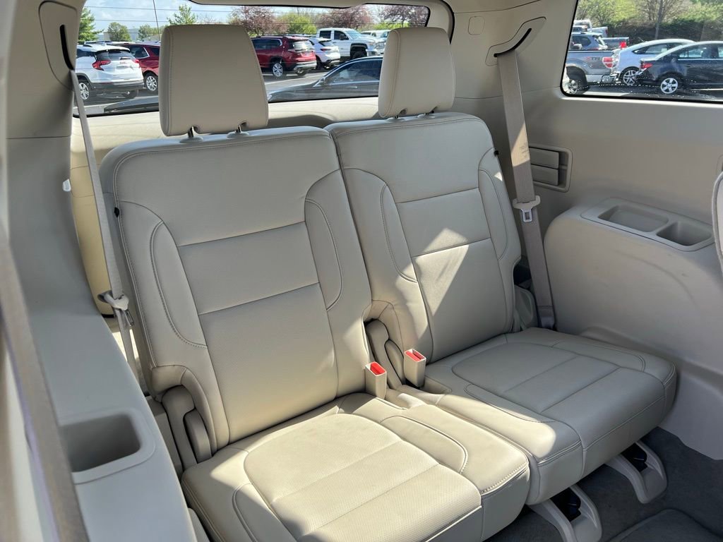 Used 2023 GMC Acadia Denali w/ Denali Technology Package image 12