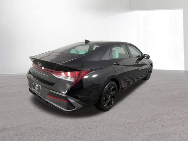 New 2026 Hyundai Elantra Sport FWD image 12