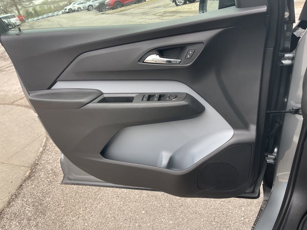 New 2027 Chevrolet Bolt RS image 31