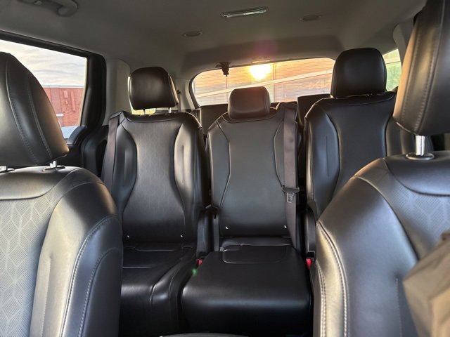 Certified 2023 Kia Carnival LX image 12