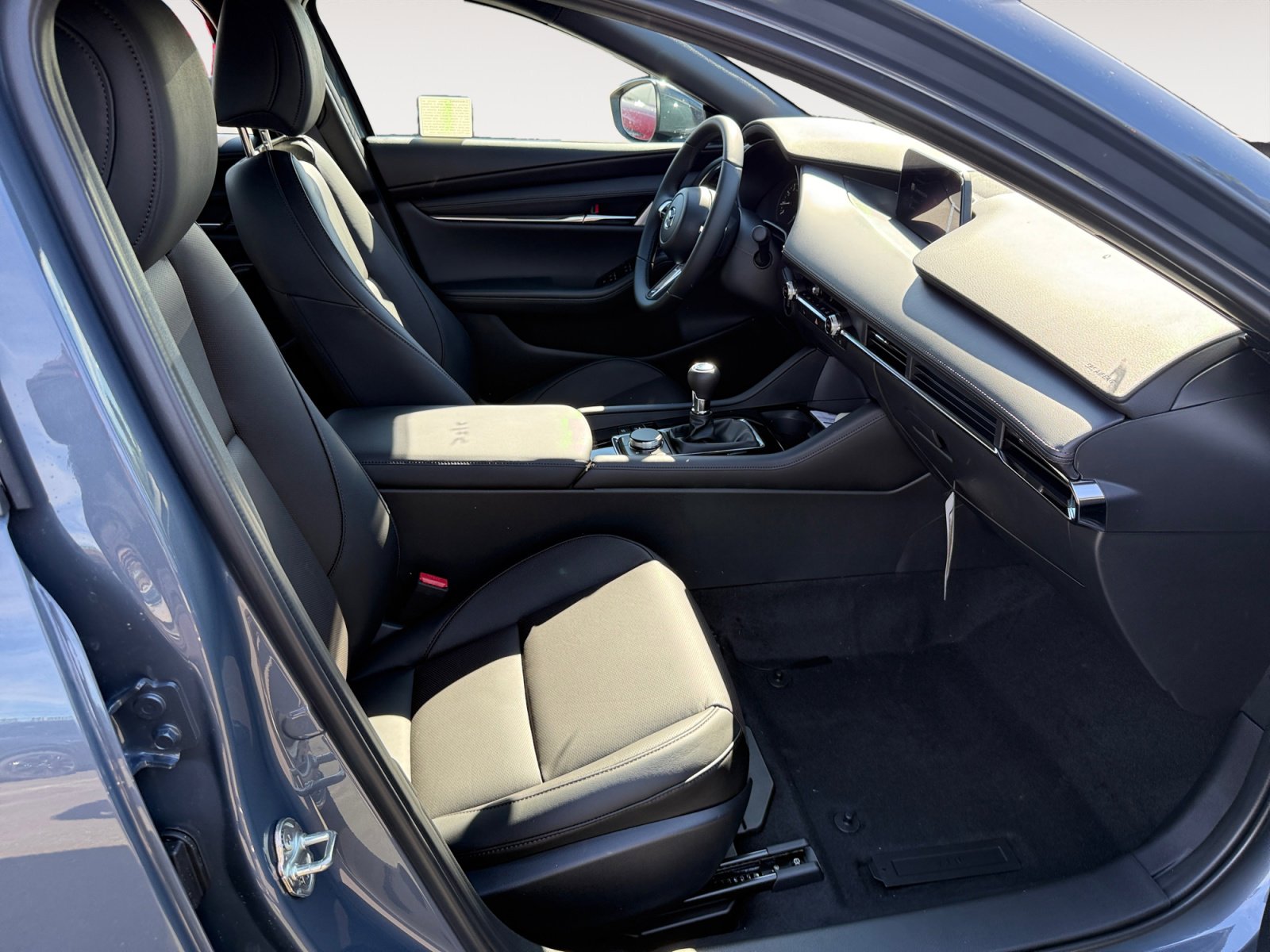 New 2026 MAZDA MAZDA3 2.5 S Hatchback w/ Premium Pkg image 19