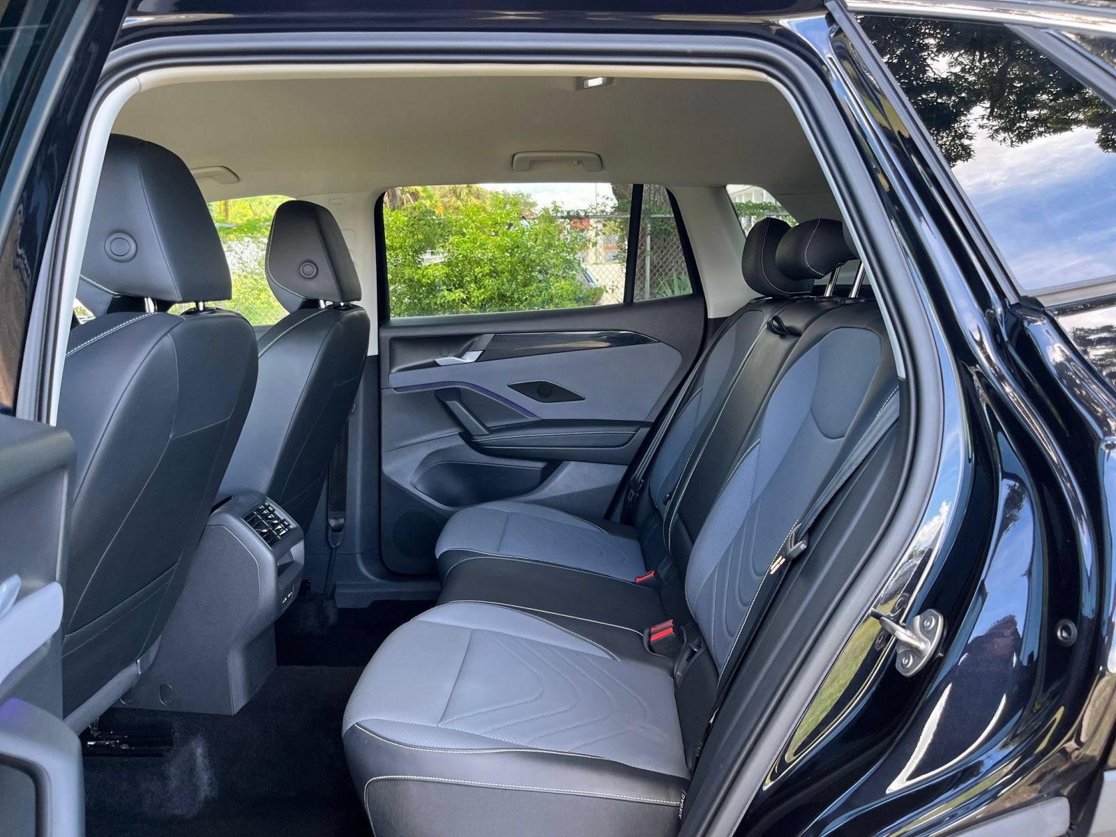 Used 2026 Volkswagen Tiguan SE AWD/4WD image 26