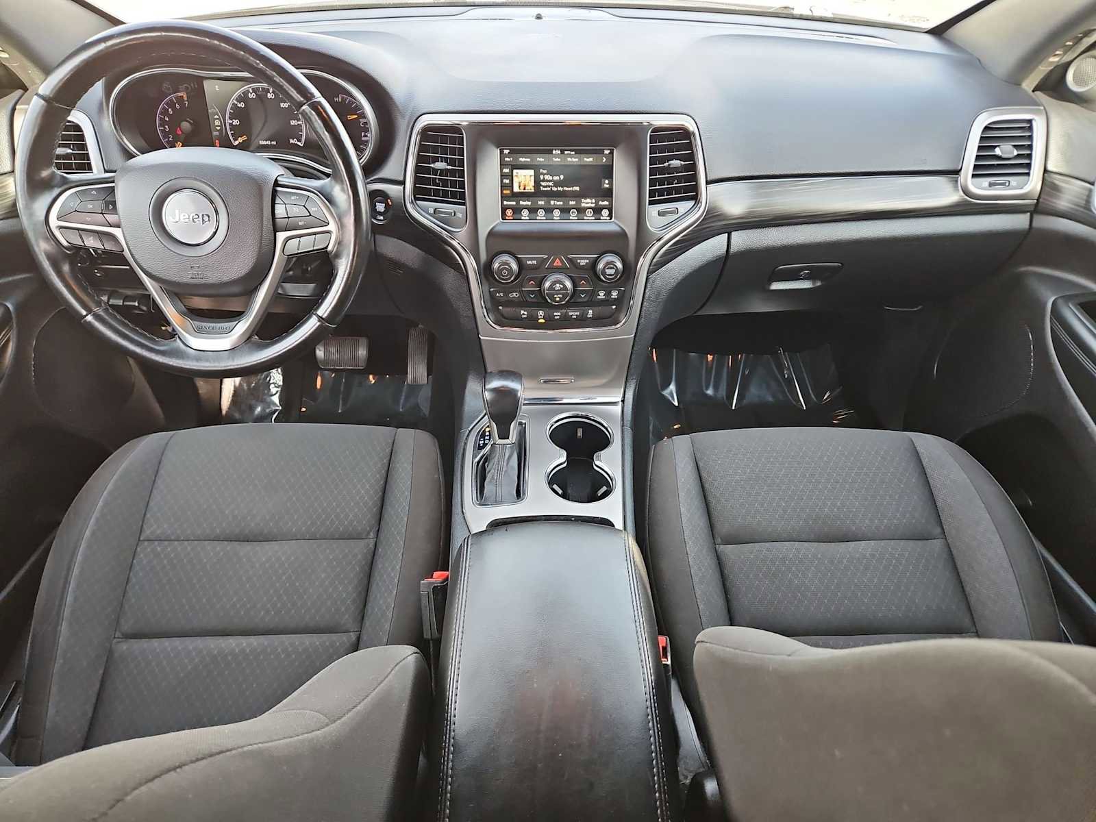 Used 2020 Jeep Grand Cherokee Laredo image 16