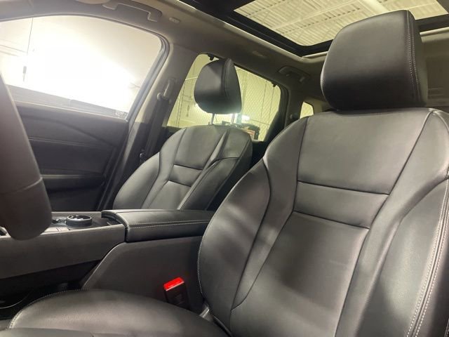 Certified 2025 Nissan Rogue SL w/ Tech Package image 11