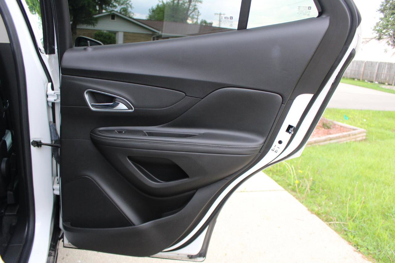 Used 2016 Buick Encore Convenience FWD image 32