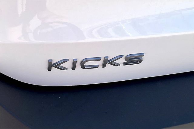 New 2026 Nissan Kicks SV w/ SV Premium Package FWD image 9