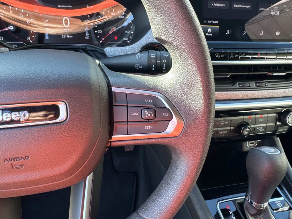 Used 2024 Jeep Compass Sport image 41