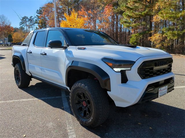 Used 2025 Toyota Tacoma TRD Pro image 2