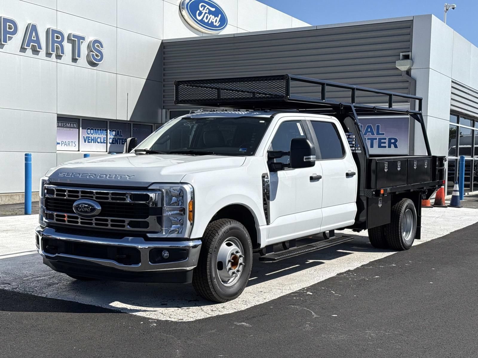 New 2026 Ford F350 XL w/ XL Chrome Package RWD image 7