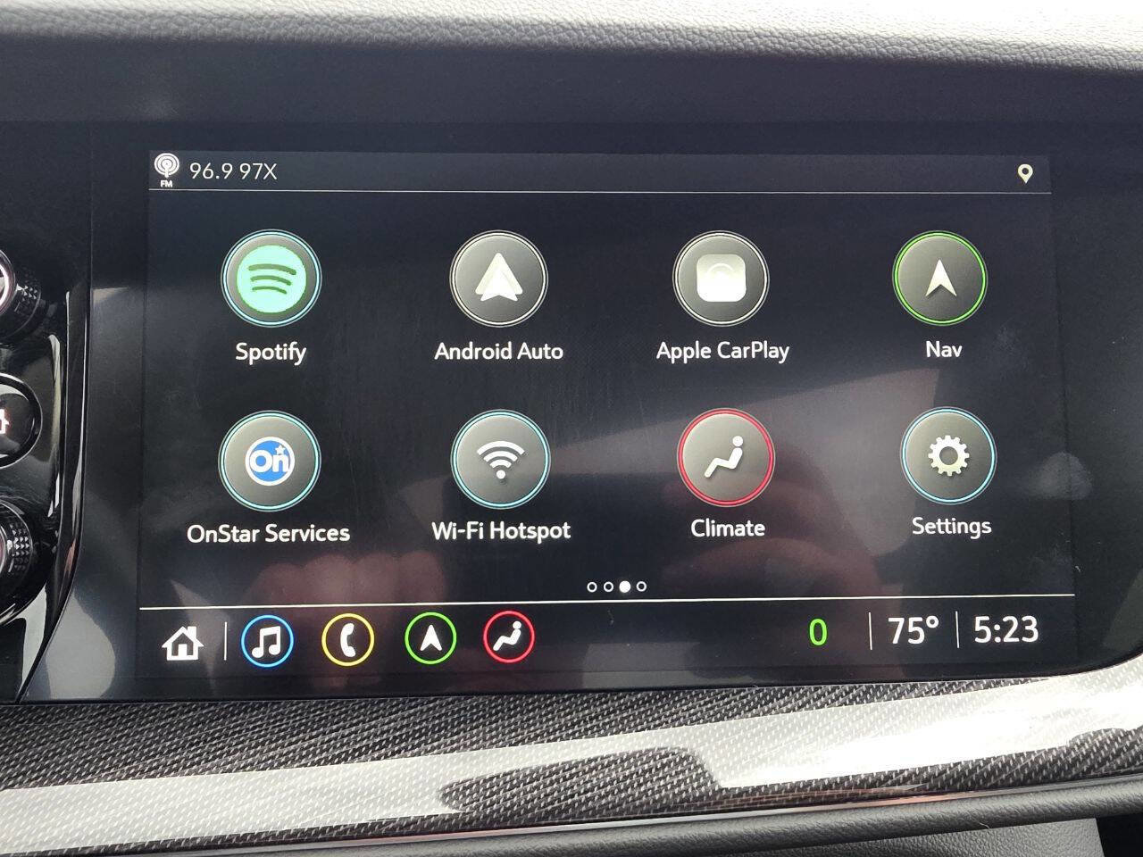 Used 2022 Buick Envision Essence w/ Technology Package II AWD/4WD image 19