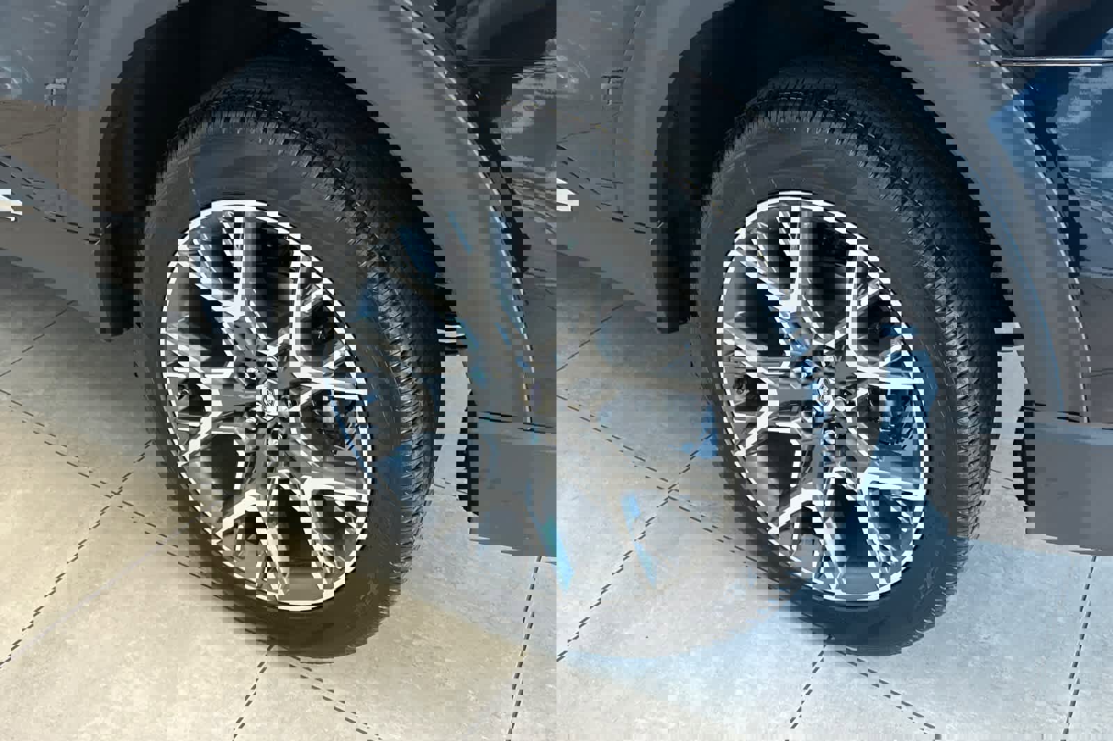 New 2025 Ford Explorer Platinum w/ Ultimate Package image 26