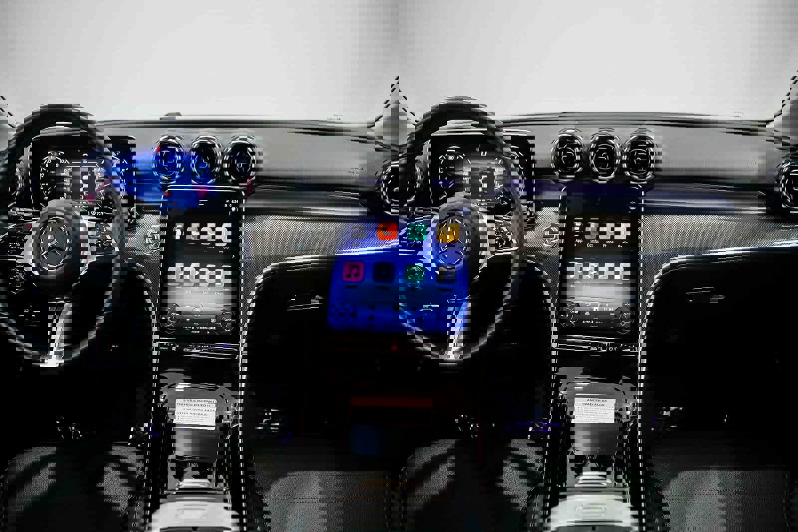 Used 2025 Mercedes-Benz C 300 Sedan image 12