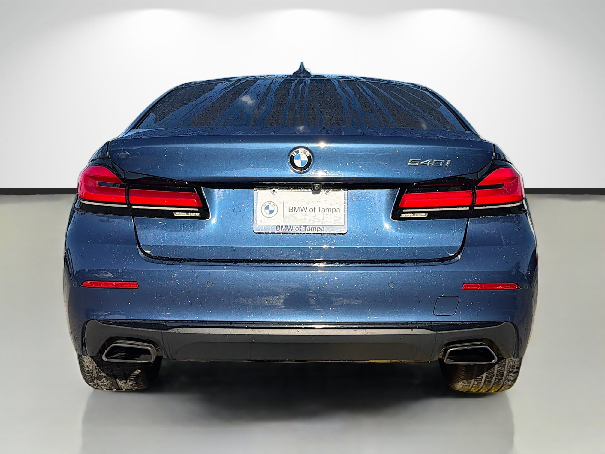 Used 2021 BMW 540i w/ Premium Package RWD image 4