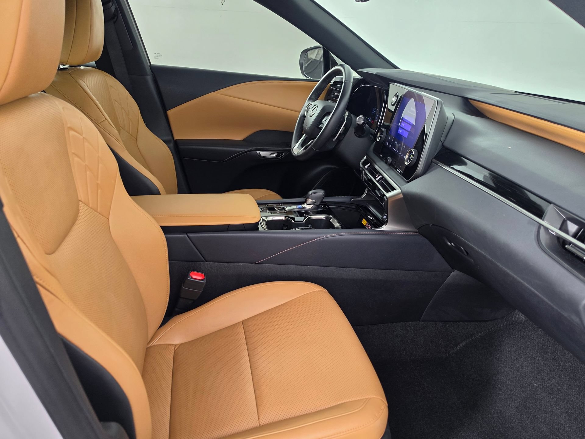 Used 2025 Lexus RX 350 FWD w/ Technology Package image 46
