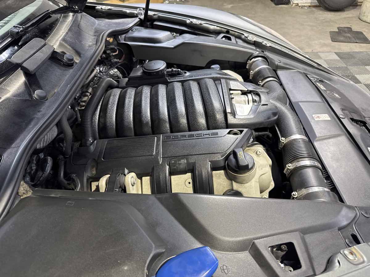 Used 2014 Porsche Cayenne GTS AWD/4WD image 26