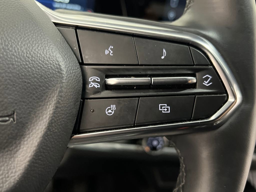 Used 2025 Chevrolet Equinox LT image 41