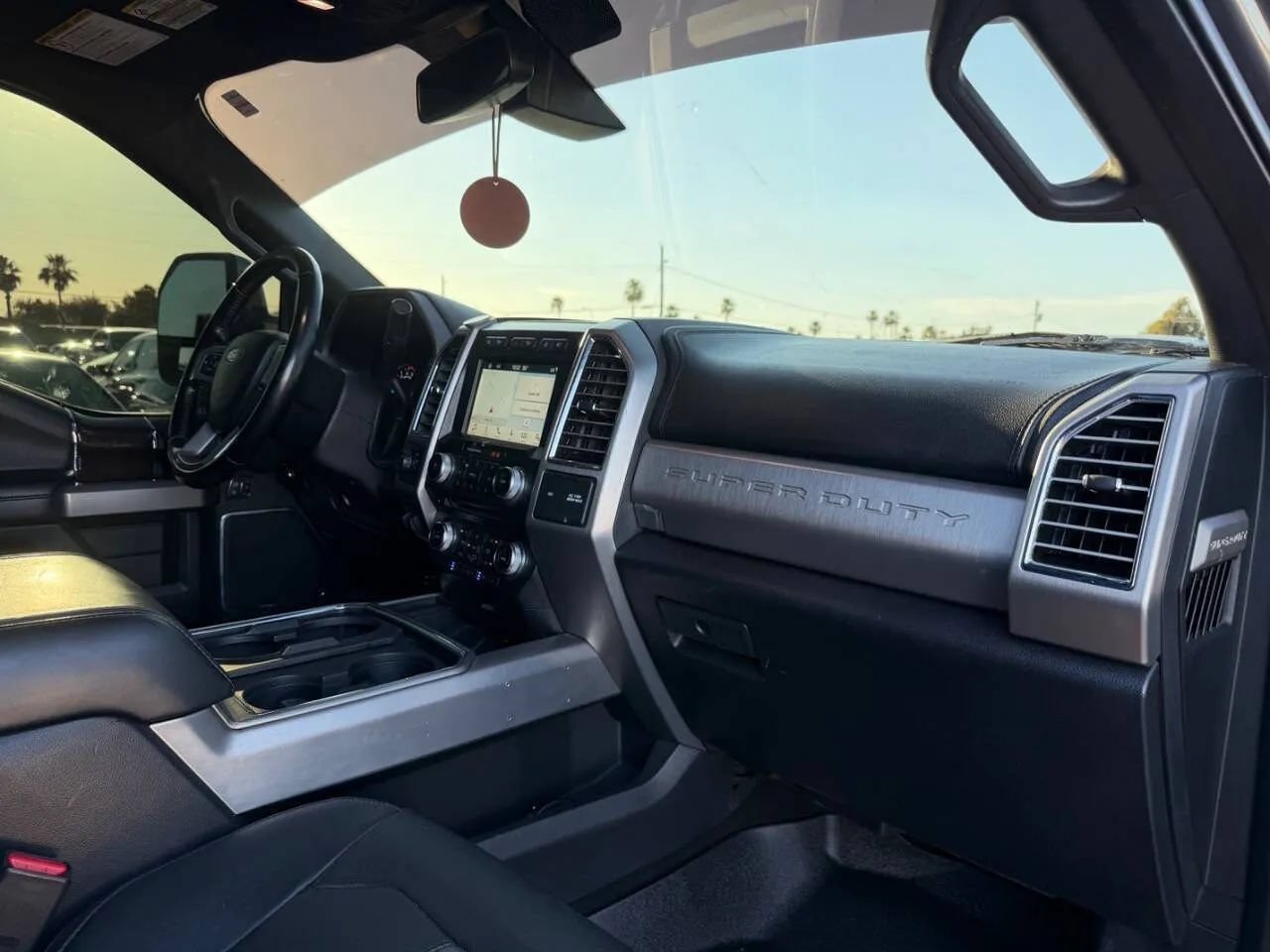 Used 2017 Ford F350 Platinum w/ Platinum Ultimate Package AWD/4WD image 32