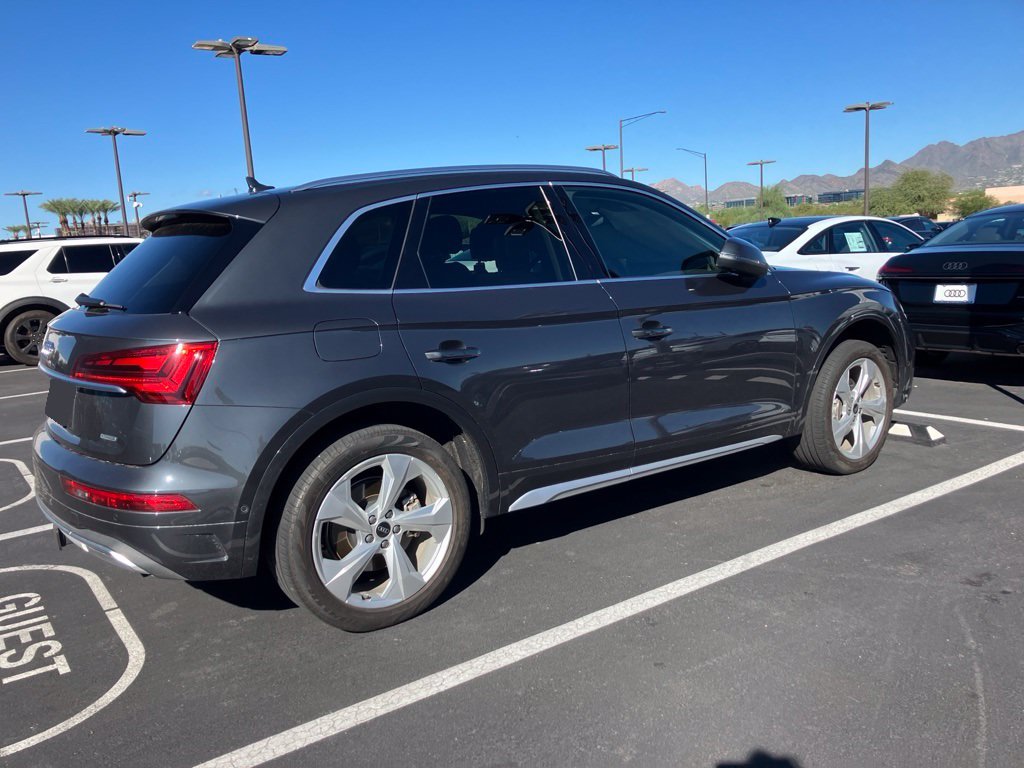 Used 2021 Audi Q5 Prestige w/ Prestige Package AWD/4WD image 6