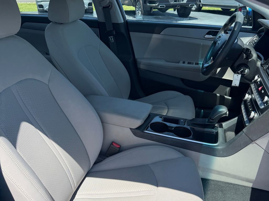 Used 2018 Hyundai Sonata SE FWD image 26