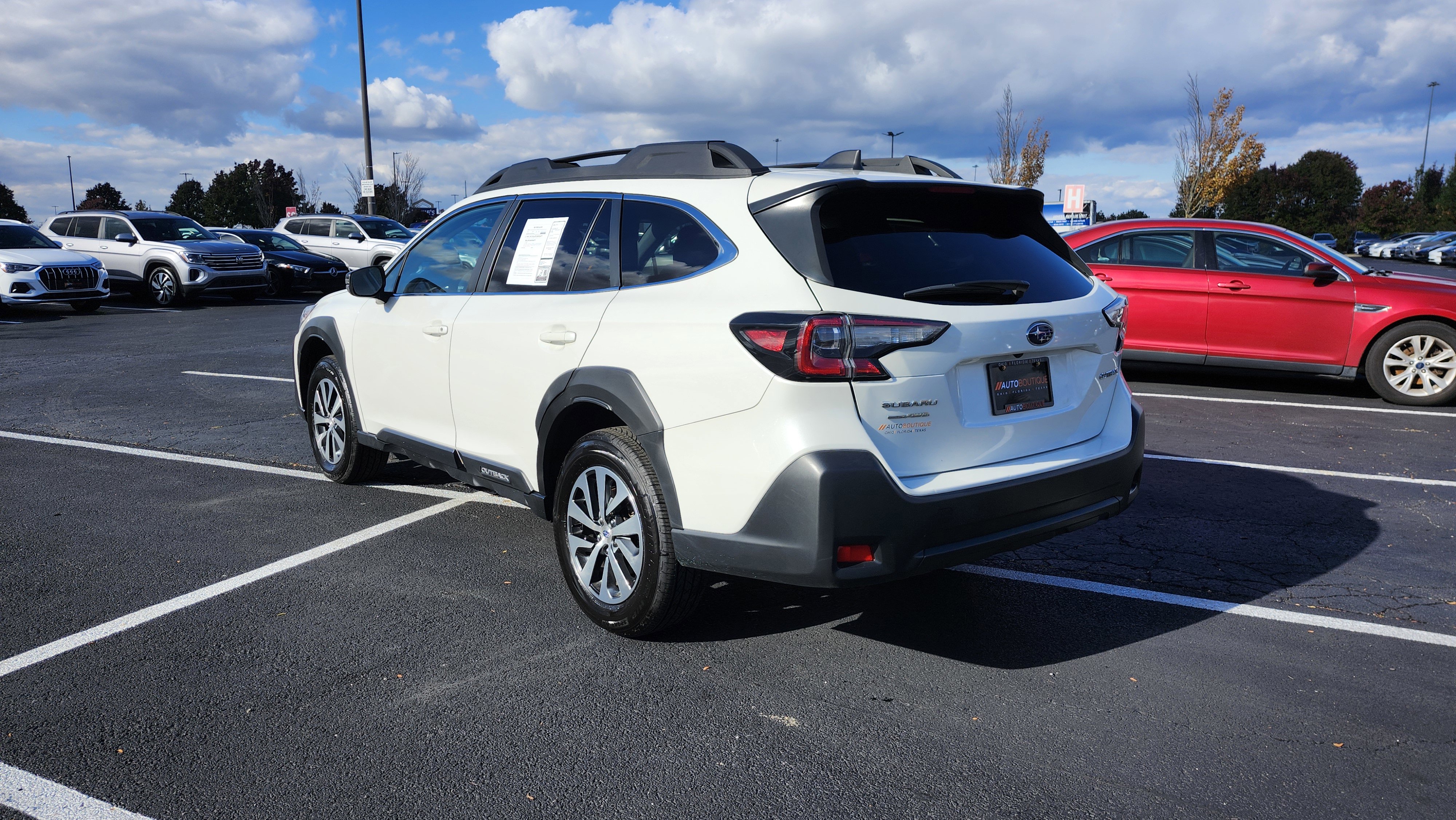 Used 2024 Subaru Outback Premium image 8