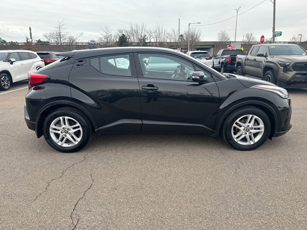 Used 2021 Toyota C-HR LE image 9