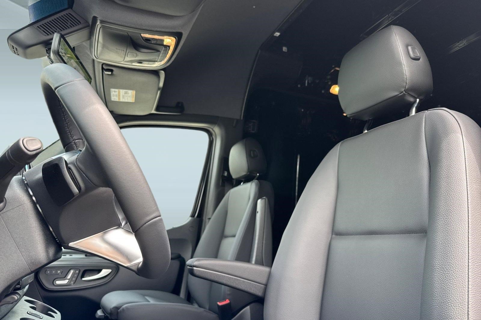 New 2026 Mercedes-Benz Sprinter 2500 image 18