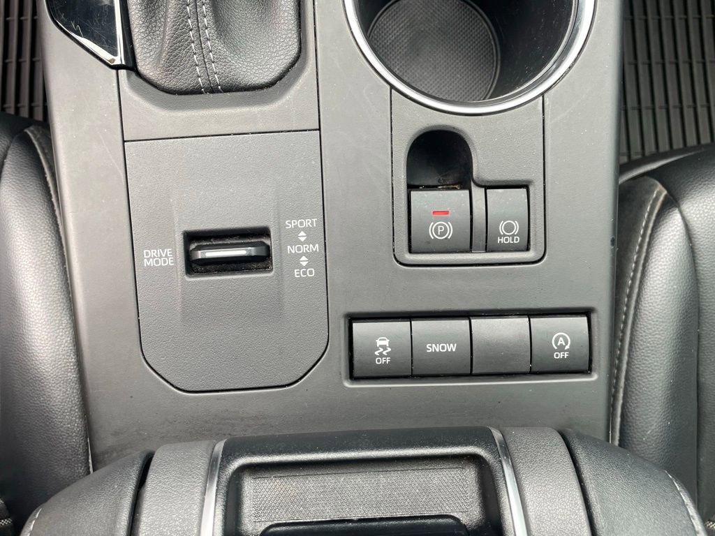 Used 2022 Toyota Highlander XSE FWD image 31