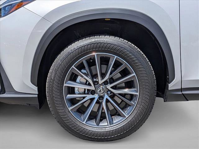 Used 2025 Lexus NX 350h AWD w/ Premium Package image 24