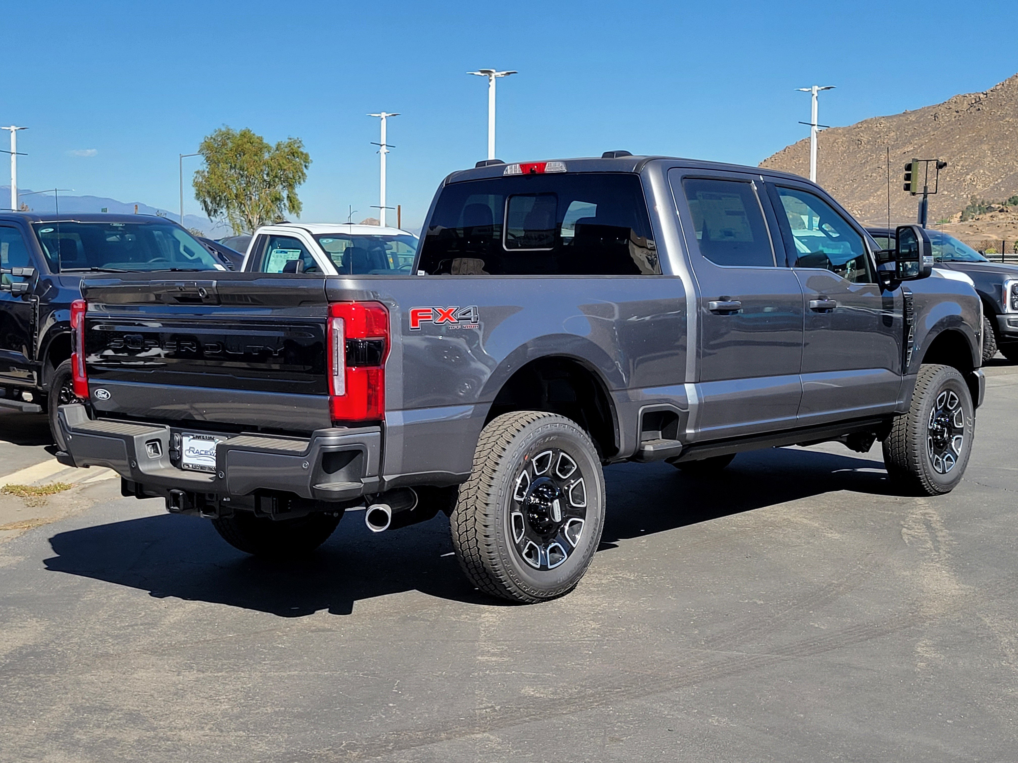New 2027 Ford F250 Platinum w/ FX4 Off-Road Package AWD/4WD image 2