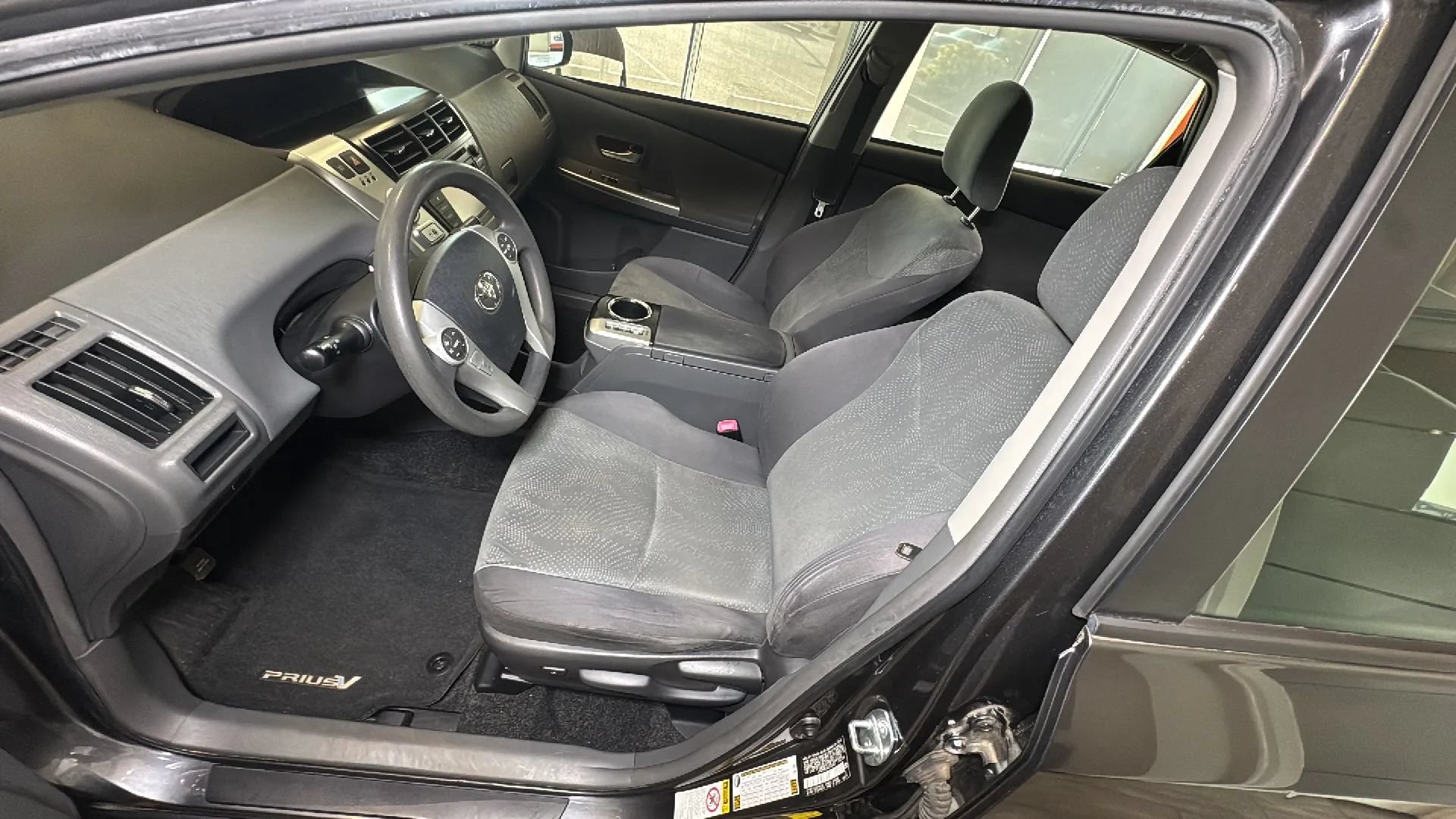 Used 2012 Toyota Prius V Three FWD image 31