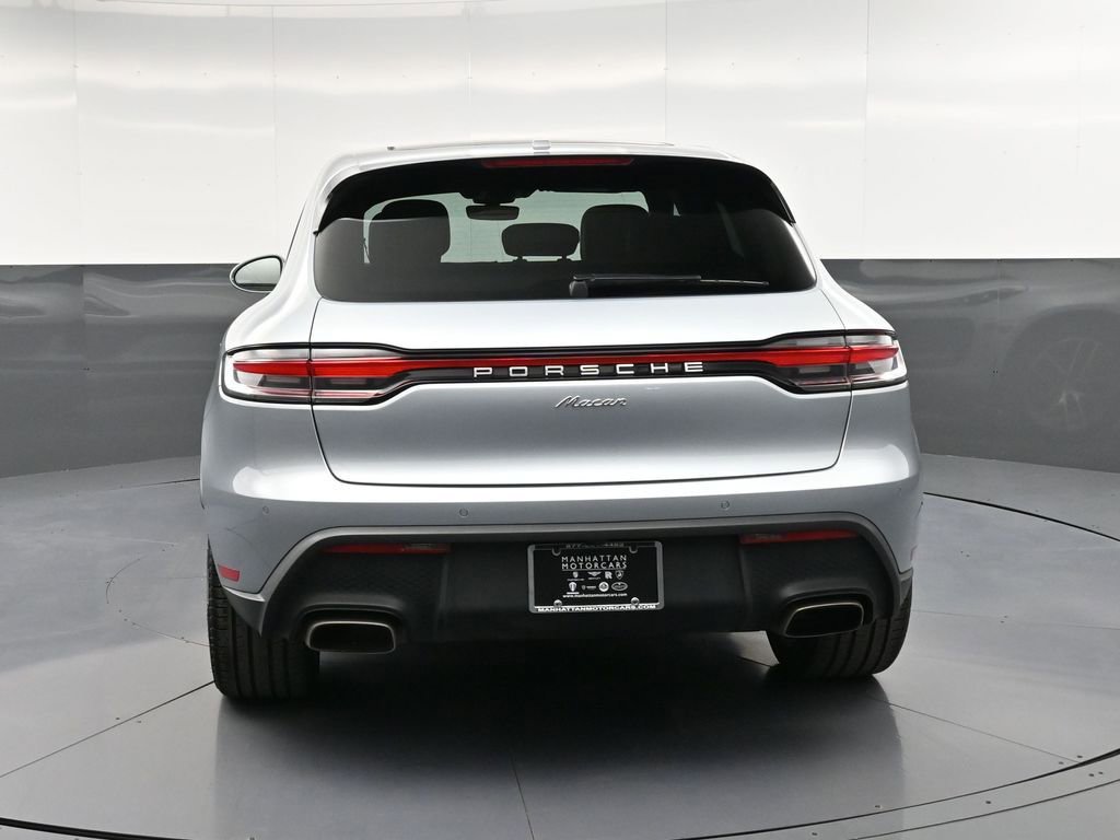 Certified 2023 Porsche Macan Turbo AWD/4WD image 7