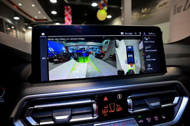 Used 2022 BMW X4 xDrive30i w/ M Sport Package image 35