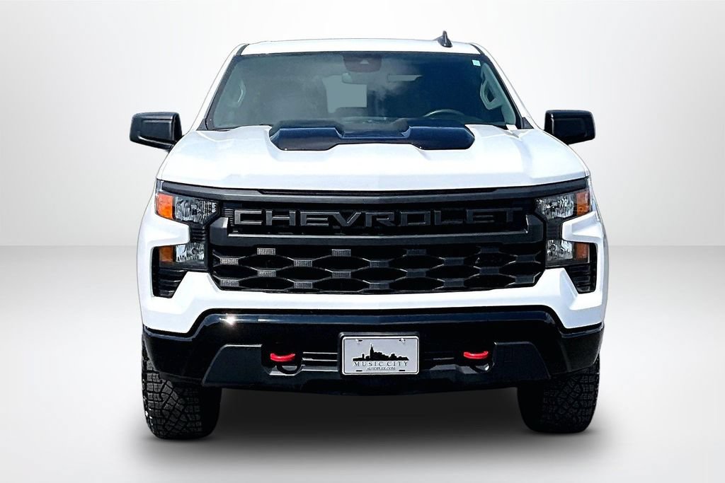 Used 2026 Chevrolet Silverado 1500 Custom Trail Boss w/ LPO, Dark Essentials Package AWD/4WD image 2
