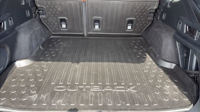 Used 2022 Subaru Outback Touring image 21