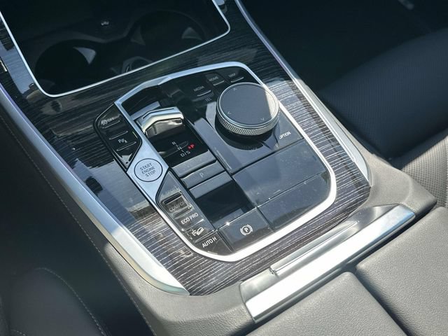 New 2026 BMW X5 xDrive40i w/ M Sport Package AWD/4WD image 17
