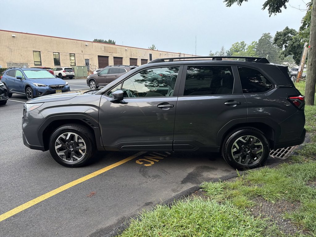 Certified 2026 Subaru Forester Premium AWD/4WD image 5