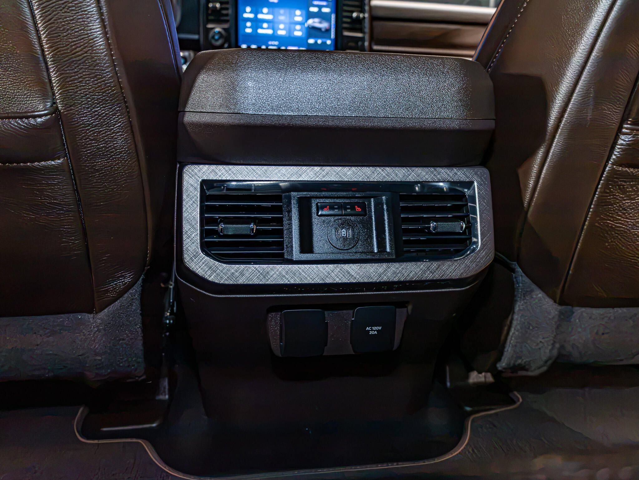 Used 2024 Ford F350 King Ranch AWD/4WD image 25
