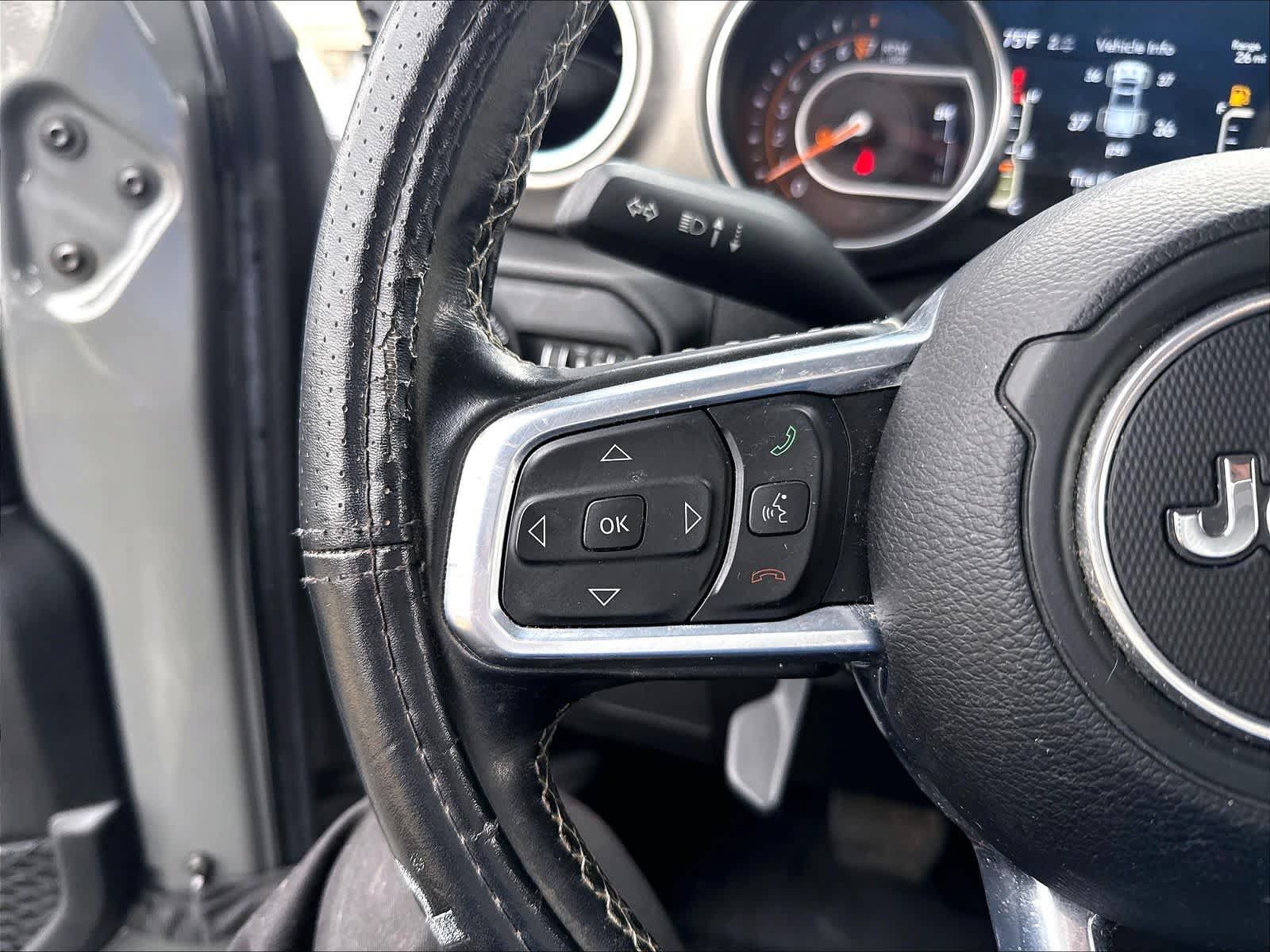 Used 2020 Jeep Gladiator Overland AWD/4WD image 15