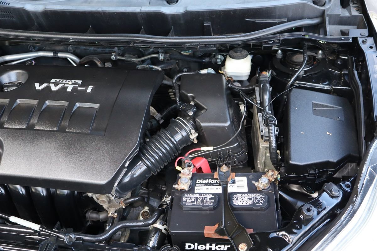 Used 2010 Toyota Matrix image 37