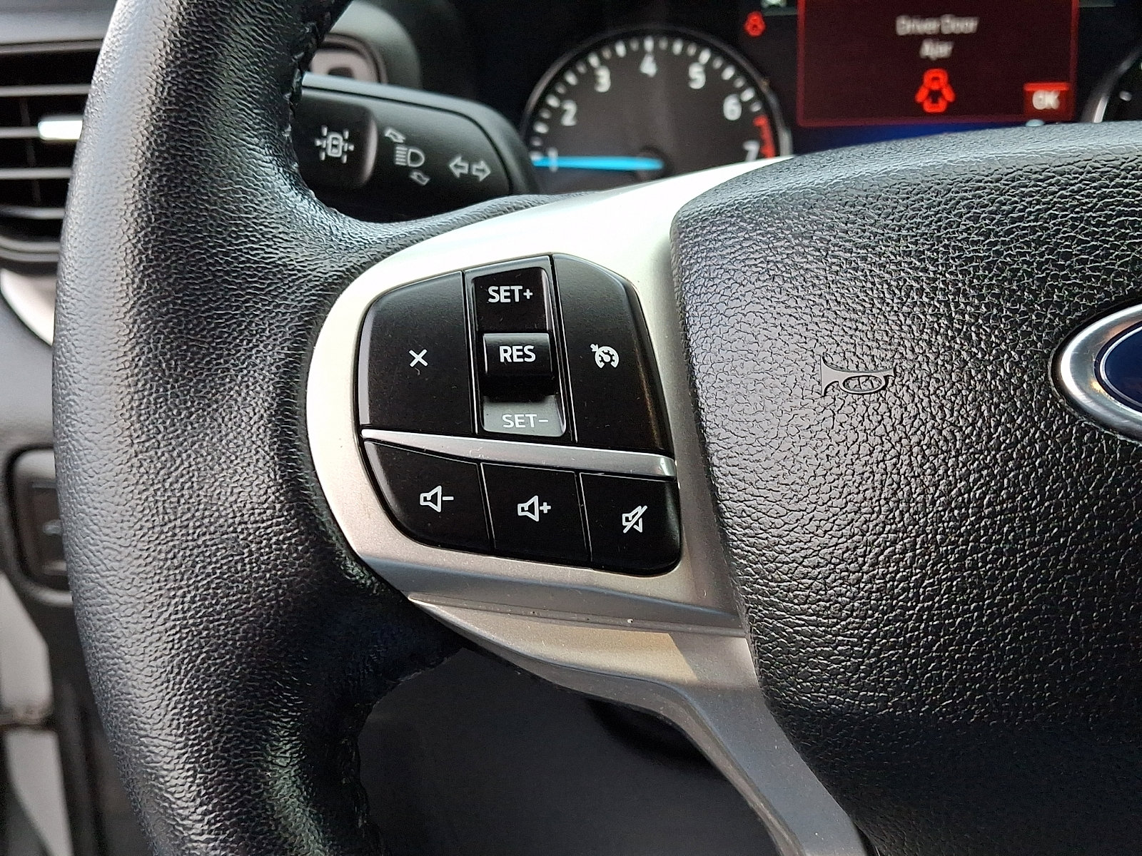 Certified 2023 Ford Explorer XLT image 21