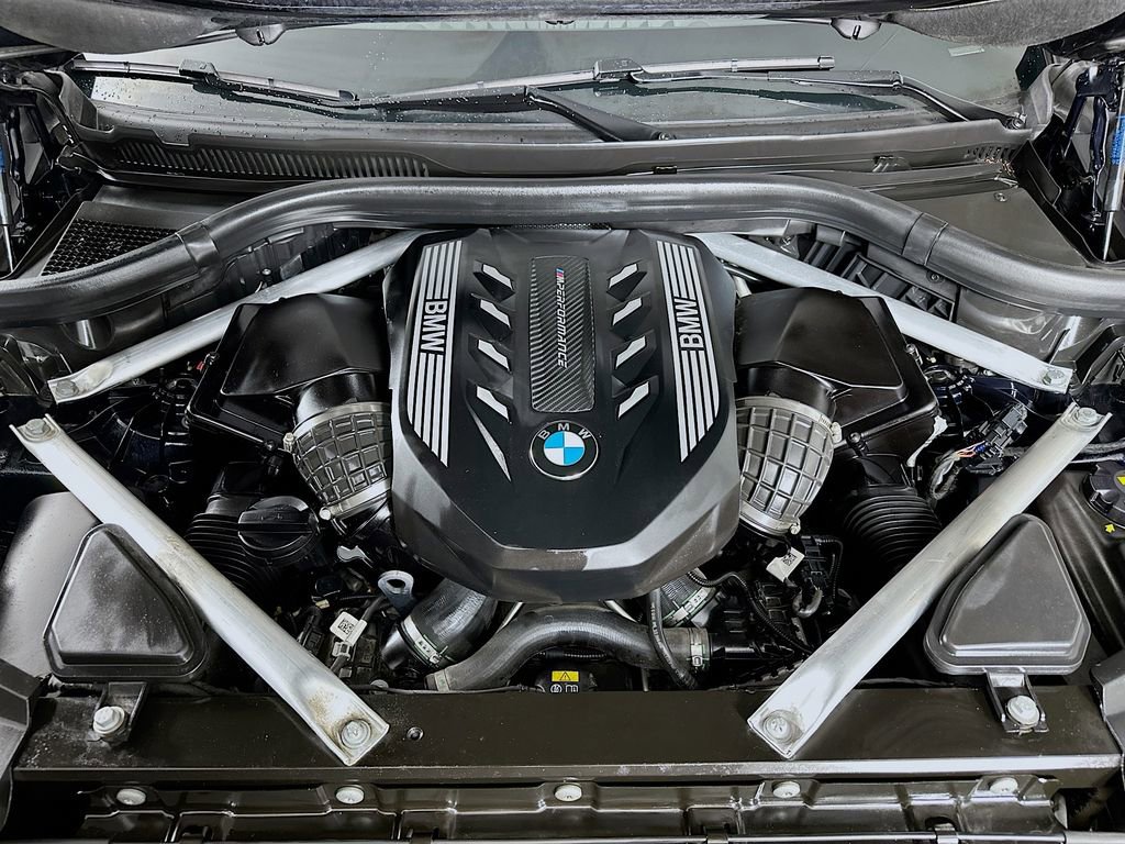 Used 2022 BMW X6 M50i w/ Premium Package image 38