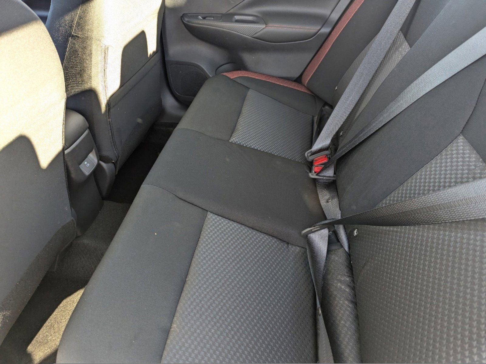 New 2025 Nissan Versa SR w/ Trunk Package FWD image 25