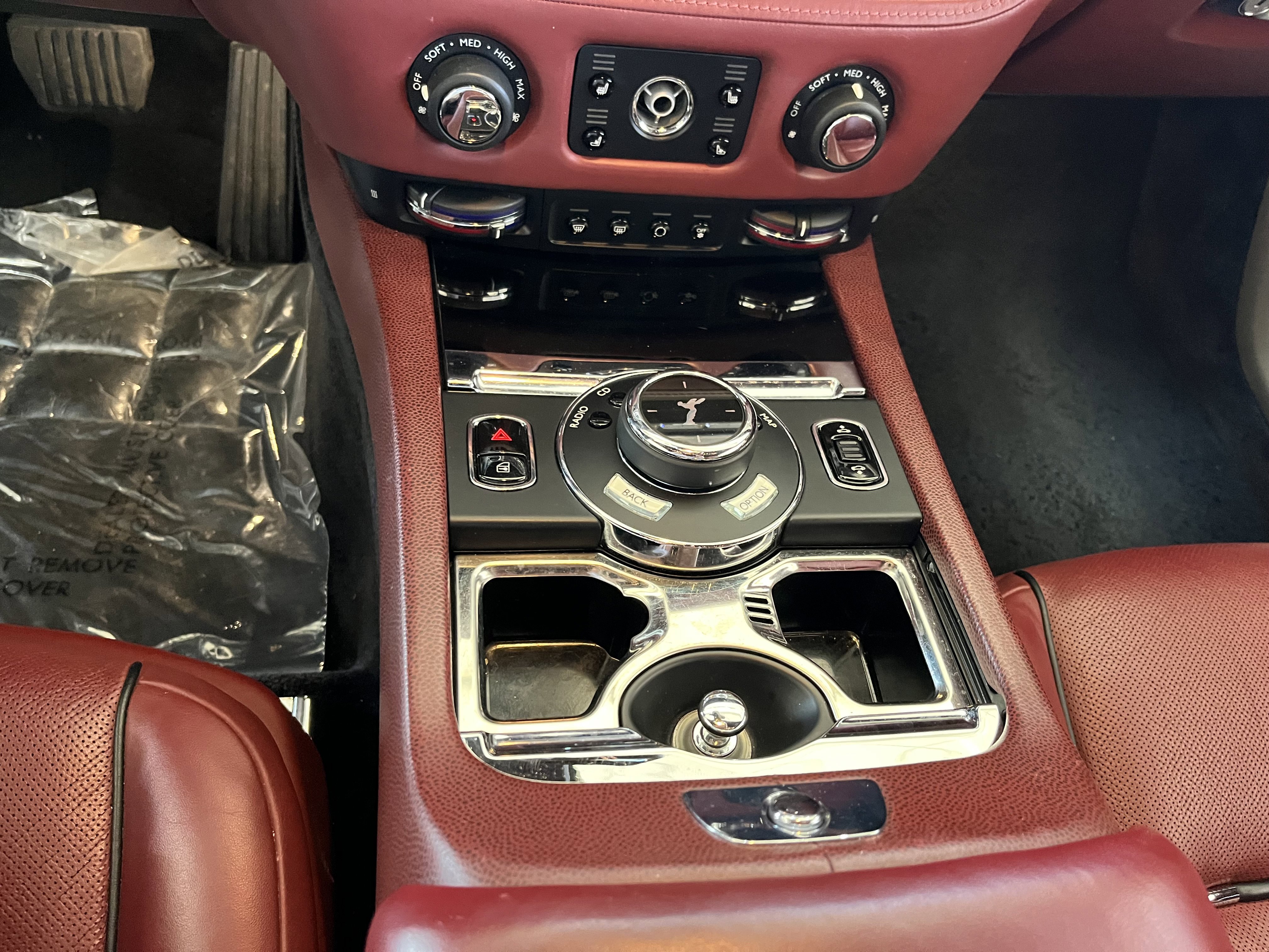 Used 2015 Rolls-Royce Wraith RWD image 14