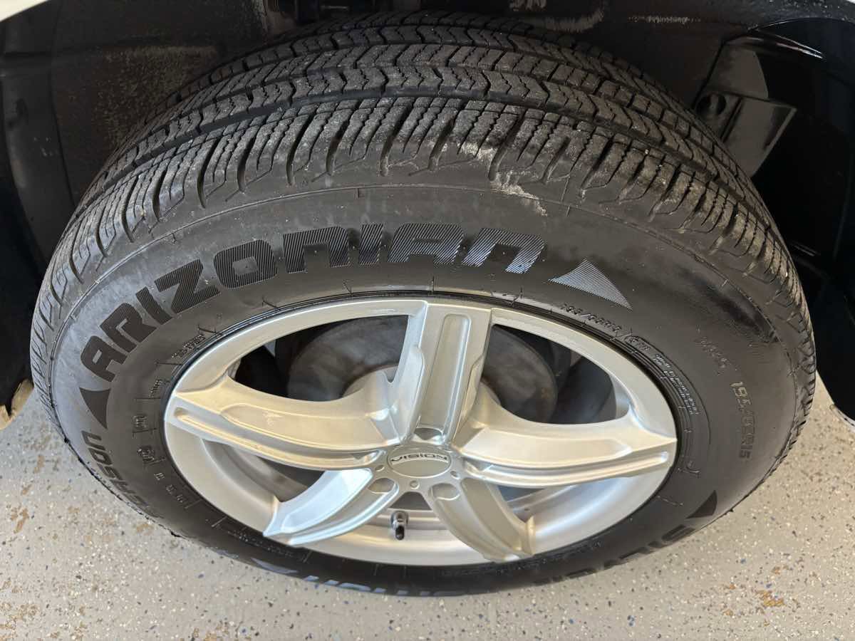 Used 2008 Chrysler PT Cruiser FWD image 24