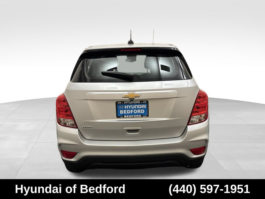Used 2018 Chevrolet Trax LS FWD image 6