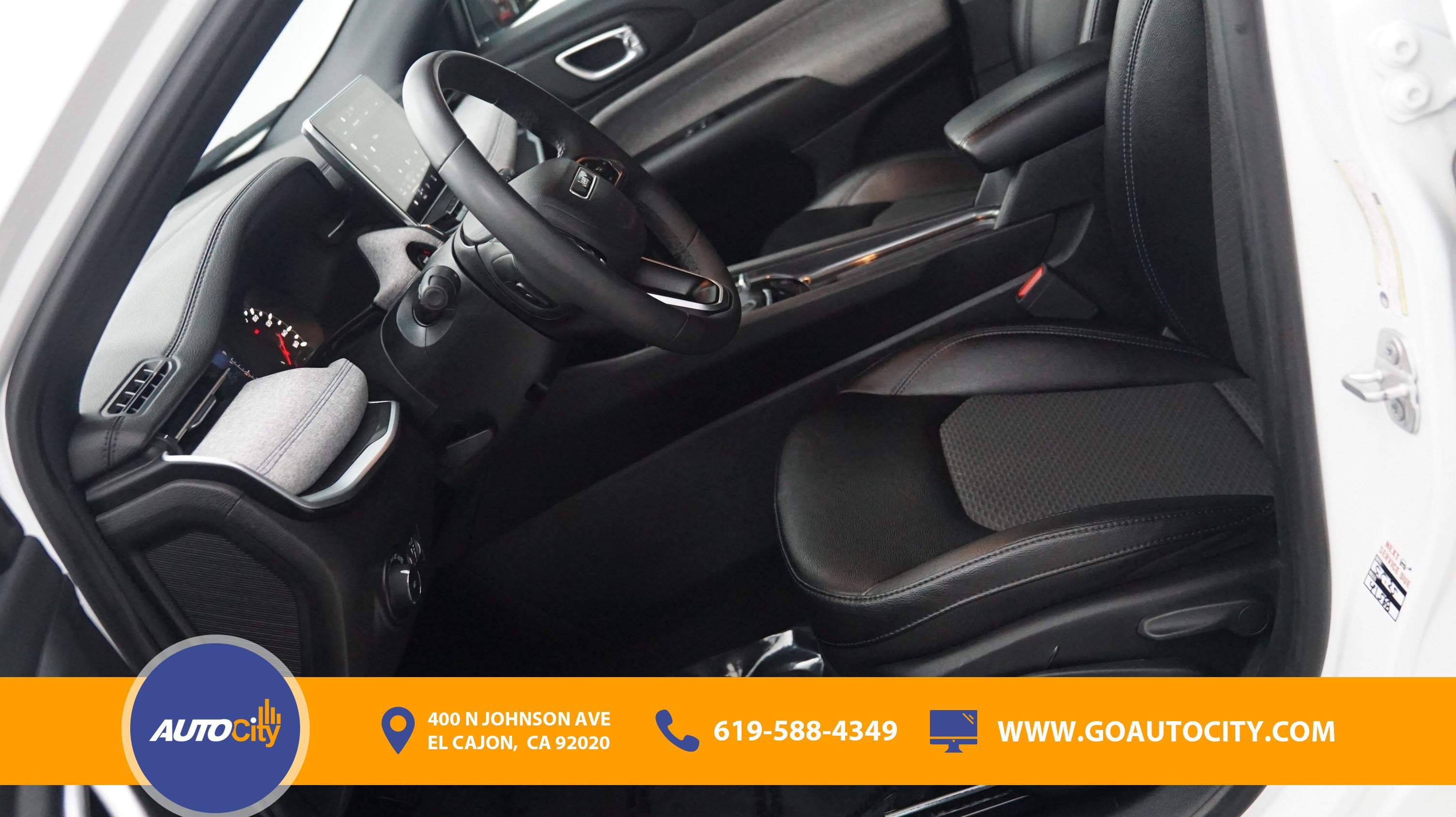 Used 2024 Jeep Compass Latitude image 9