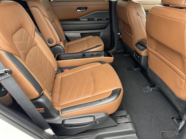 Used 2024 Nissan Pathfinder Platinum AWD/4WD image 26