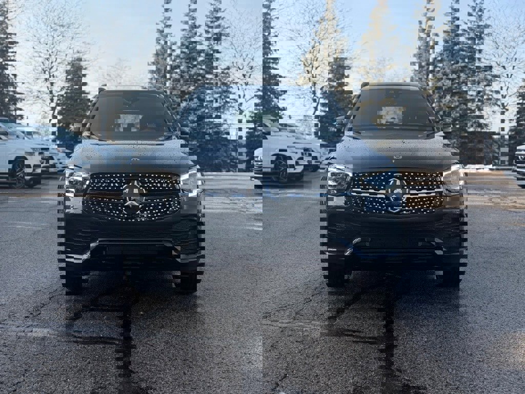 Used 2020 Mercedes-Benz GLC 300 4MATIC image 2